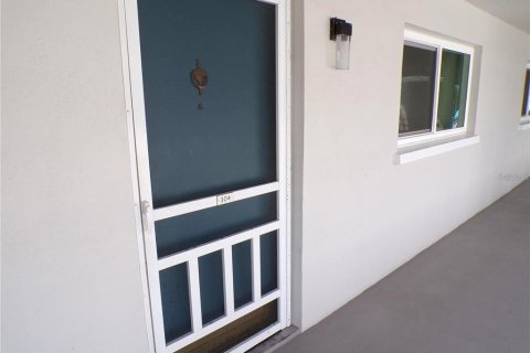 Condominio en alquiler en Venice, Florida, 2 dormitorios, 77.39 m2 № 2232510 - foto 2