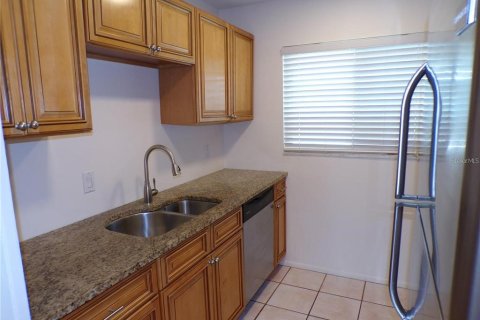 Condominio en alquiler en Venice, Florida, 2 dormitorios, 77.39 m2 № 2232510 - foto 4