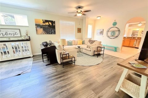 Condo in Palm Harbor, Florida, 2 bedrooms  № 2197029 - photo 4