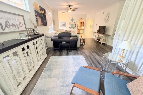 Condo in Palm Harbor, Florida, 2 bedrooms  № 2197029 - photo 8