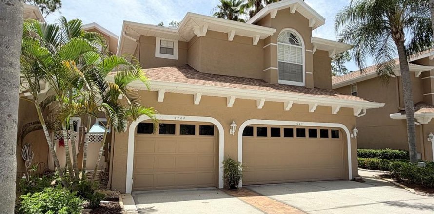 Condo in Palm Harbor, Florida, 2 bedrooms  № 2197029