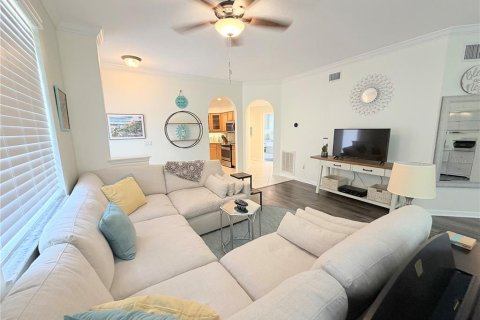 Condo in Palm Harbor, Florida, 2 bedrooms  № 2197029 - photo 5