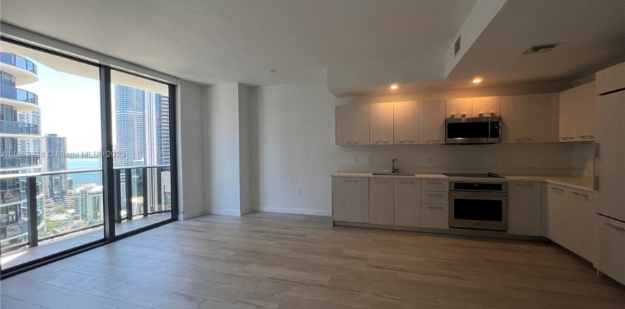 Condo à Miami, Floride, 1 chambre  № 1890791