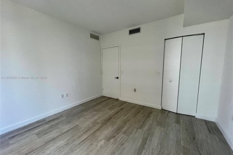 Copropriété à louer à Miami, Floride: 1 chambre, 56.58 m2 № 1890791 - photo 13