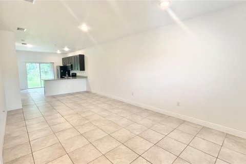 Apartamento en alquiler en Ocala, Florida, 3 dormitorios, 110.27 m2 № 1885170 - foto 5
