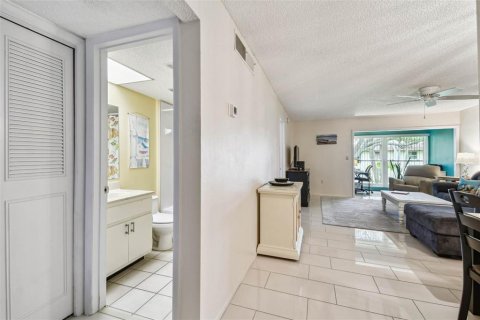 Condominio en venta en Largo, Florida, 2 dormitorios, 84.54 m2 № 1838176 - foto 13