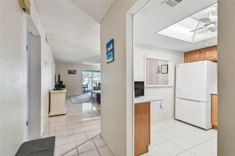 Condominio en venta en Largo, Florida, 2 dormitorios, 84.54 m2 № 1838176 - foto 5