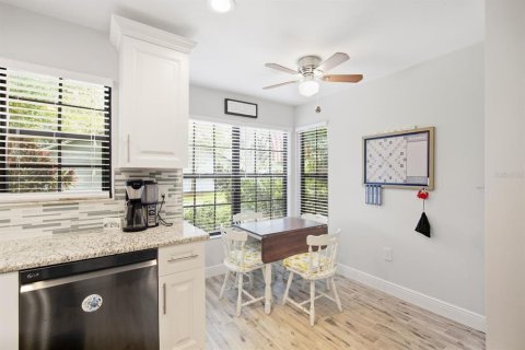 Villa ou maison à vendre à Palm Harbor, Floride: 2 chambres, 111.48 m2 № 2395579 - photo 10
