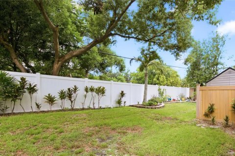 Villa ou maison à vendre à Palm Harbor, Floride: 2 chambres, 111.48 m2 № 2395579 - photo 22