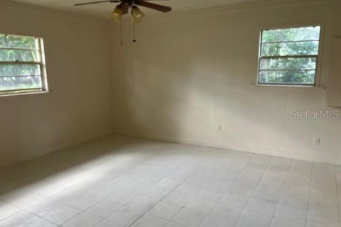House in Gainesville, Florida 4 bedrooms, 157 sq.m. № 2379374 - photo 5