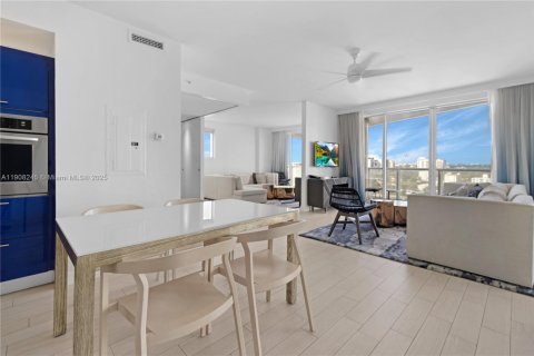Condominio en venta en Fort Lauderdale, Florida, 2 dormitorios, 123.47 m2 № 2346757 - foto 19