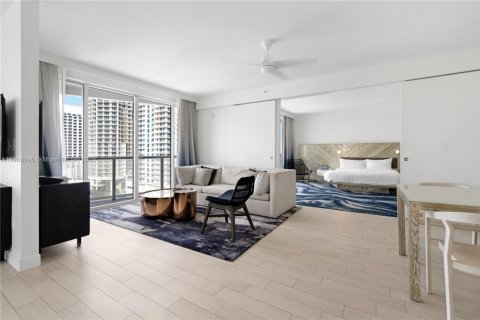 Condominio en venta en Fort Lauderdale, Florida, 2 dormitorios, 123.47 m2 № 2346757 - foto 3