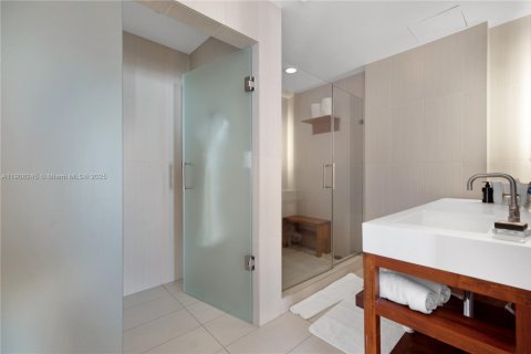 Condominio en venta en Fort Lauderdale, Florida, 2 dormitorios, 123.47 m2 № 2346757 - foto 8