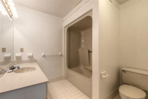 Touwnhouse à vendre à Daytona Beach, Floride: 2 chambres, 142.14 m2 № 1910150 - photo 23