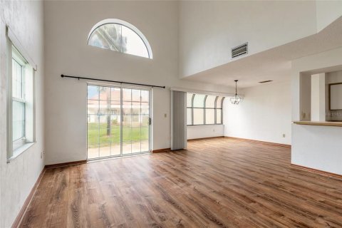 Touwnhouse à vendre à Daytona Beach, Floride: 2 chambres, 142.14 m2 № 1910150 - photo 5