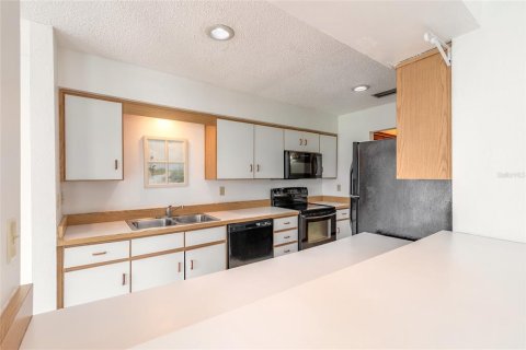 Touwnhouse à vendre à Daytona Beach, Floride: 2 chambres, 142.14 m2 № 1910150 - photo 12