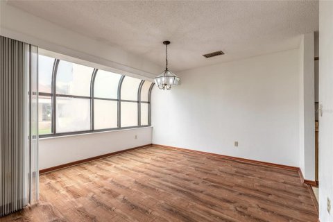 Touwnhouse à vendre à Daytona Beach, Floride: 2 chambres, 142.14 m2 № 1910150 - photo 8