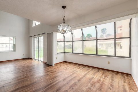Touwnhouse à vendre à Daytona Beach, Floride: 2 chambres, 142.14 m2 № 1910150 - photo 10