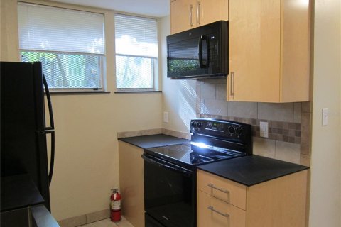 Appartement à louer à Gainesville, Floride: 2 chambres, 66.24 m2 № 1915348 - photo 29