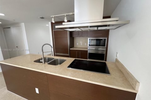 Кондоминиум с 1 спальней в Майами, Флорида № 2005784