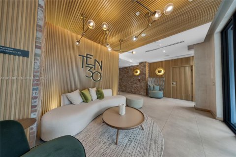 Condo in Miami Beach, Florida, 1 bedroom  № 1970116 - photo 3