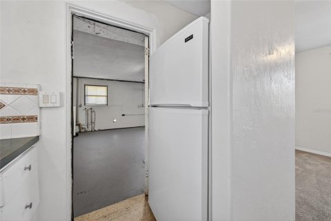 House in Edgewater, Florida 2 bedrooms, 111.39 sq.m. № 2130257 - photo 12