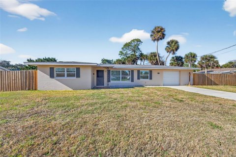 House in Edgewater, Florida 2 bedrooms, 111.39 sq.m. № 2130257 - photo 25