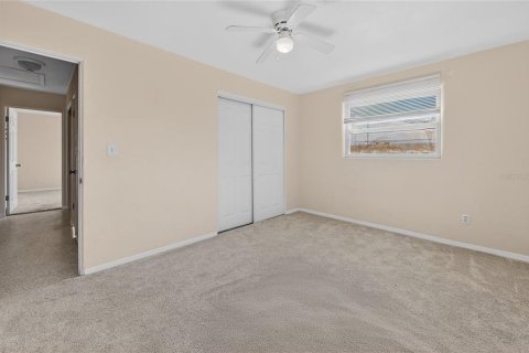 House in Edgewater, Florida 2 bedrooms, 111.39 sq.m. № 2130257 - photo 17