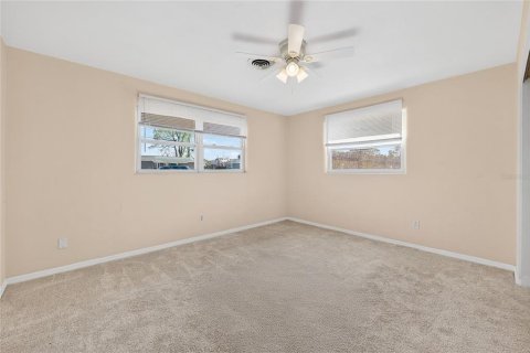 House in Edgewater, Florida 2 bedrooms, 111.39 sq.m. № 2130257 - photo 16