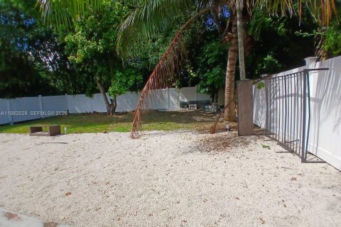 Купить виллу или дом в Майами, Флорида 5 спален, 55.74м2, № 2080320 - фото 9