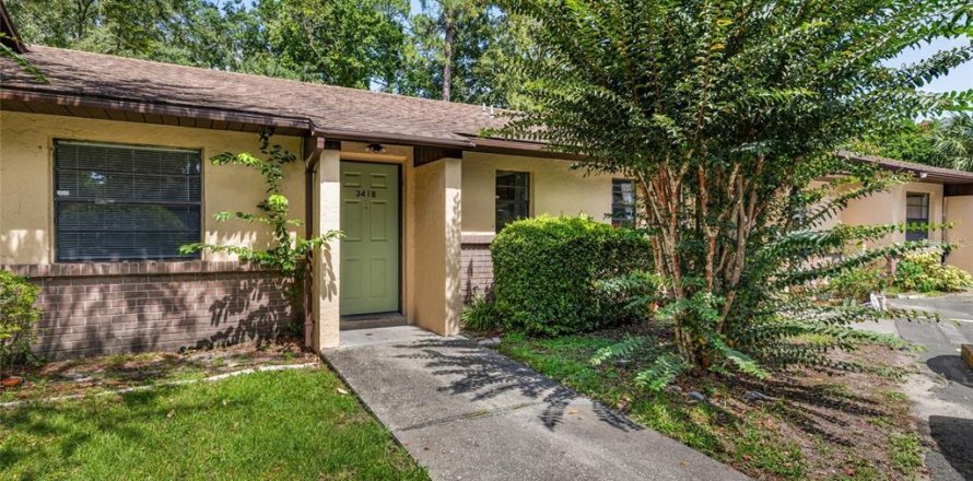 Condo in Gainesville, Florida, 2 bedrooms № 1886202
