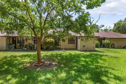 Condo in Gainesville, Florida, 2 bedrooms  № 1886202 - photo 15