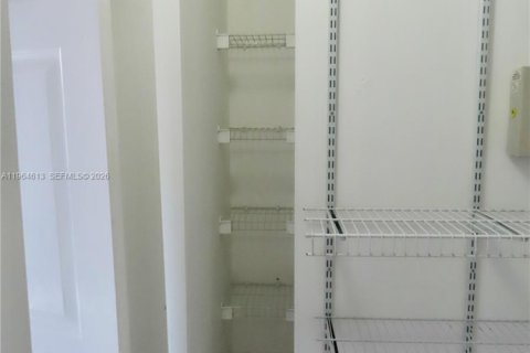 Condominio en alquiler en Homestead, Florida, 3 dormitorios, 109.25 m2 № 2026311 - foto 14