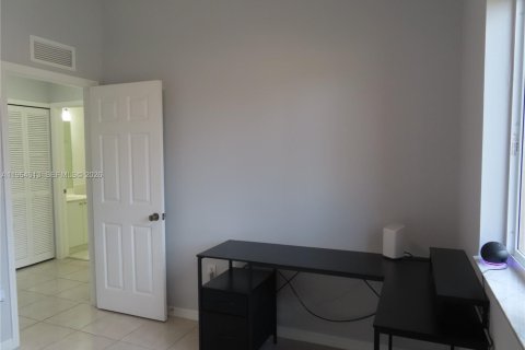 Condominio en alquiler en Homestead, Florida, 3 dormitorios, 109.25 m2 № 2026311 - foto 24