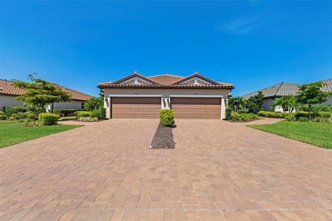House in Bradenton, Florida 2 bedrooms, 144.74 sq.m. № 1743768 - photo 13