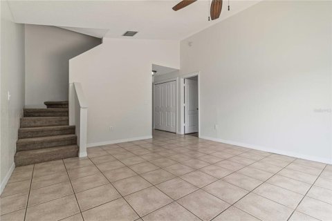 House in Fish Hawk, Florida 4 bedrooms, 143.26 sq.m. № 1678086 - photo 9