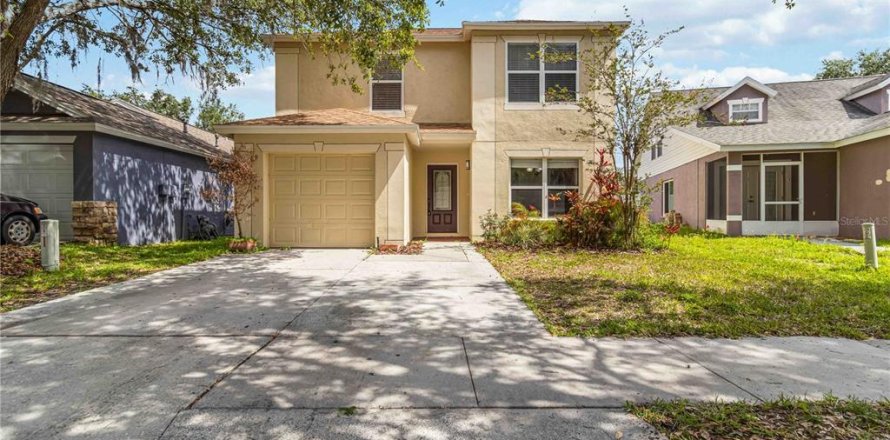 House in Fish Hawk, Florida 4 bedrooms, 143.26 sq.m. № 1678086
