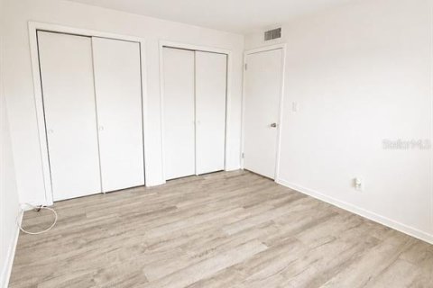 Copropriété à louer à Saint Petersburg, Floride: 2 chambres, 78.13 m2 № 2419361 - photo 9