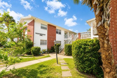 Condo à Saint Petersburg, Floride, 2 chambres  № 2419361