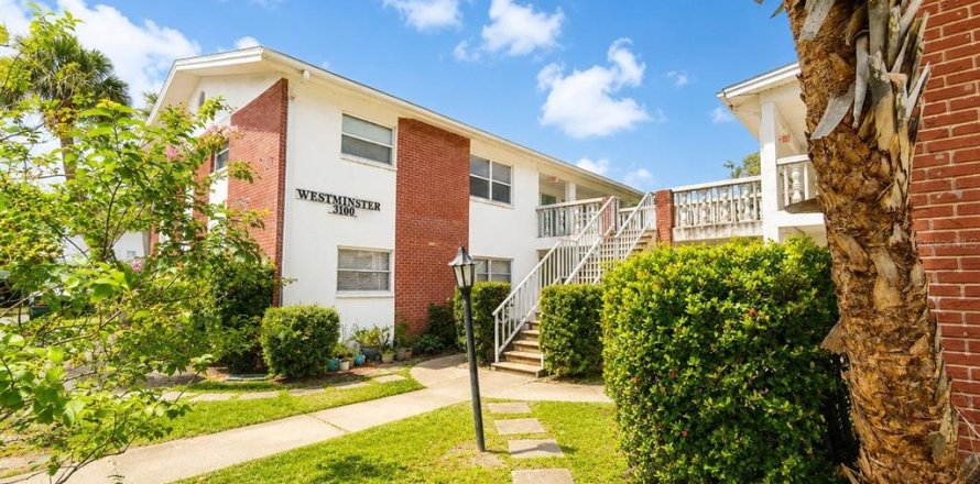 Condo à Saint Petersburg, Floride, 2 chambres  № 2419361