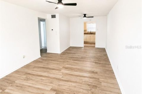 Copropriété à louer à Saint Petersburg, Floride: 2 chambres, 78.13 m2 № 2419361 - photo 3