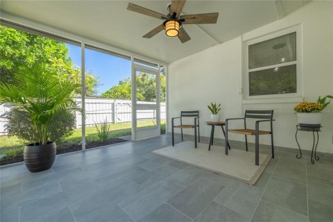 Villa ou maison à vendre à Clearwater, Floride: 3 chambres, 148.64 m2 № 2415329 - photo 25