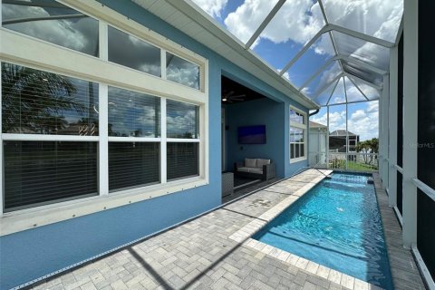 House in Apollo Beach, Florida 4 bedrooms, 283.54 sq.m. № 1804753 - photo 6