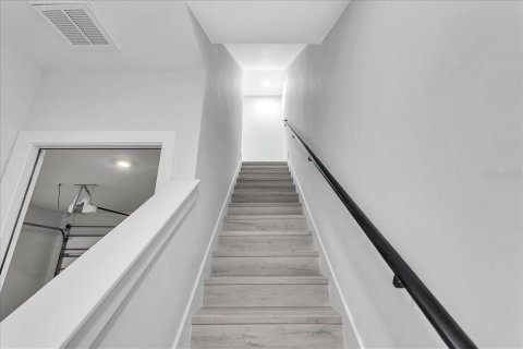 Adosado en alquiler en Tampa, Florida, 4 dormitorios, 189.33 m2 № 1797988 - foto 26