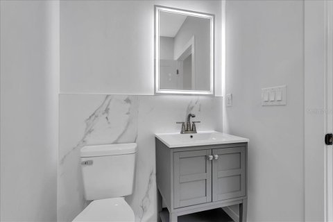 Adosado en alquiler en Tampa, Florida, 4 dormitorios, 189.33 m2 № 1797988 - foto 25