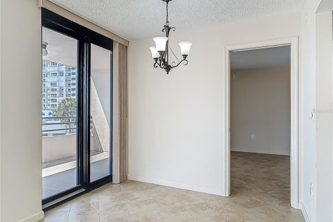 Condominio en venta en Daytona Beach, Florida, 2 dormitorios, 117.52 m2 № 1765766 - foto 7