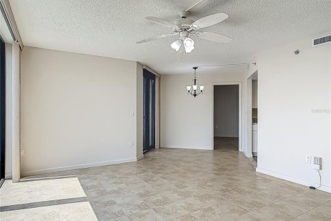 Condominio en venta en Daytona Beach, Florida, 2 dormitorios, 117.52 m2 № 1765766 - foto 4