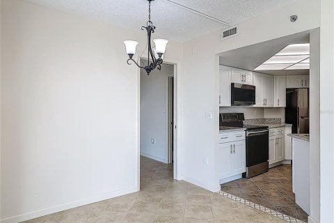 Condominio en venta en Daytona Beach, Florida, 2 dormitorios, 117.52 m2 № 1765766 - foto 6