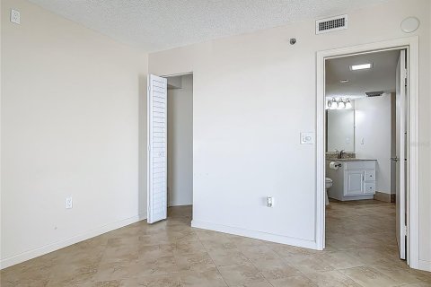 Condominio en venta en Daytona Beach, Florida, 2 dormitorios, 117.52 m2 № 1765766 - foto 19