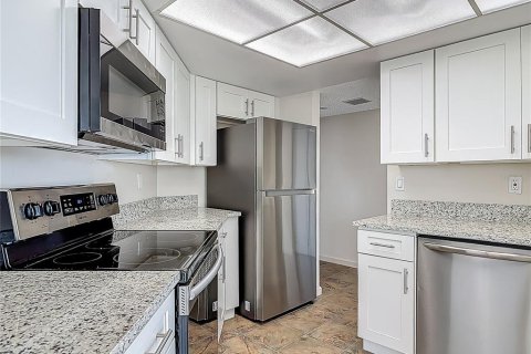 Condominio en venta en Daytona Beach, Florida, 2 dormitorios, 117.52 m2 № 1765766 - foto 11